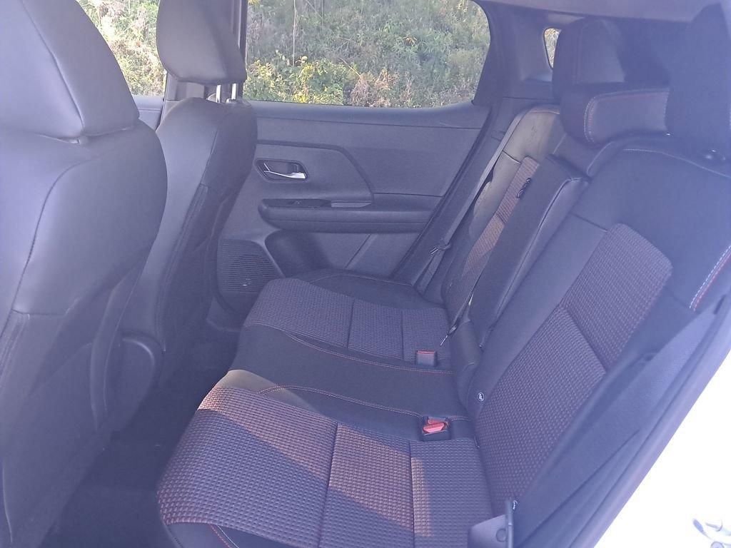 New 2026 Nissan Kicks SR w/ Cold Weather Package image 26