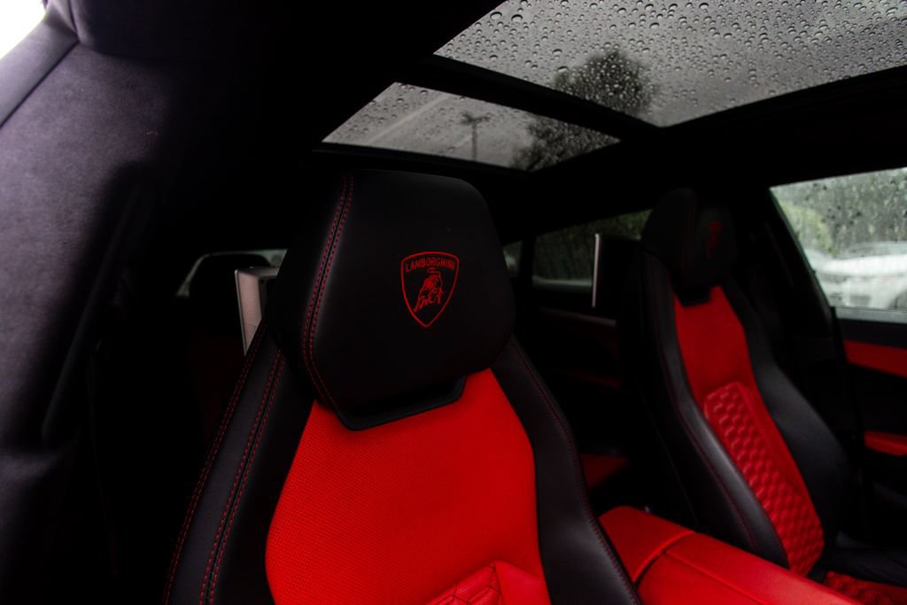 Used 2019 Lamborghini Urus AWD/4WD image 41