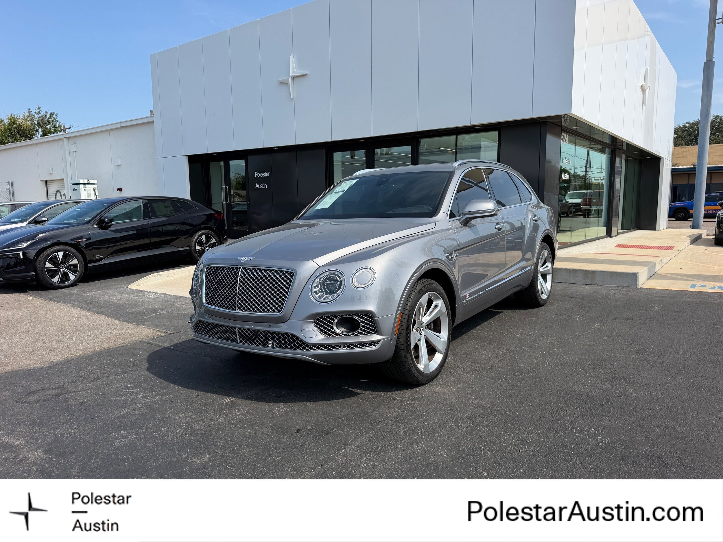Used 2018 Bentley Bentayga Onyx Edition AWD/4WD image 1