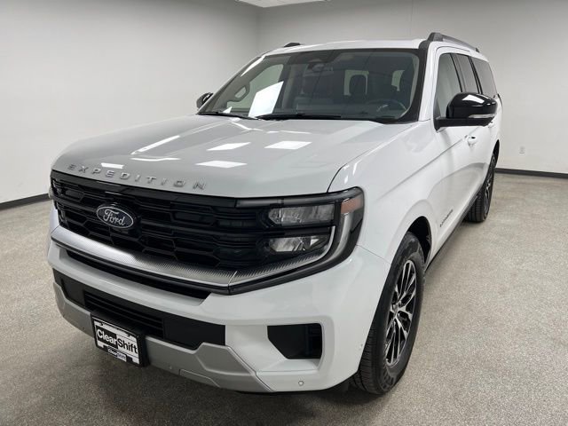 Used 2025 Ford Expedition Max Platinum image 4