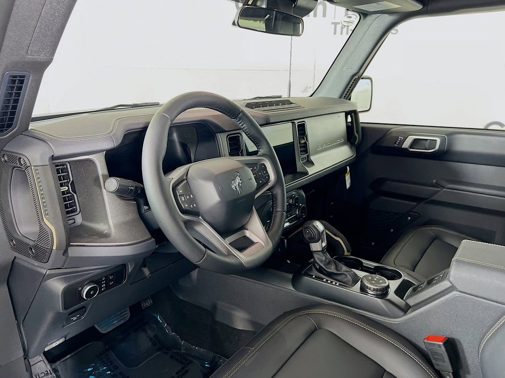New 2025 Ford Bronco Badlands w/ Sasquatch Package video 3