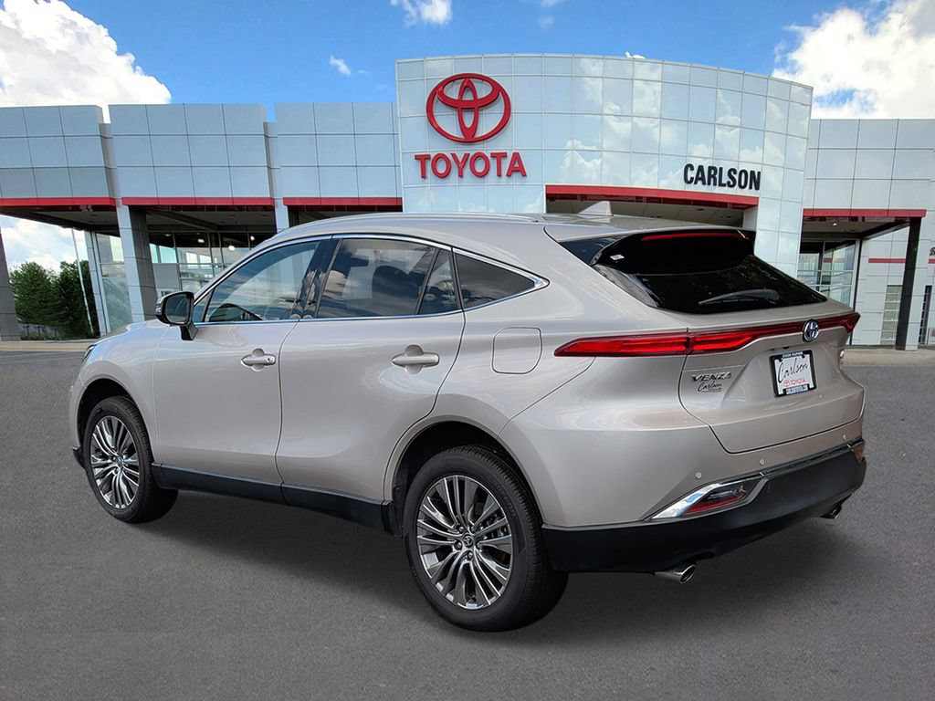 Certified 2022 Toyota Venza Limited AWD/4WD image 2