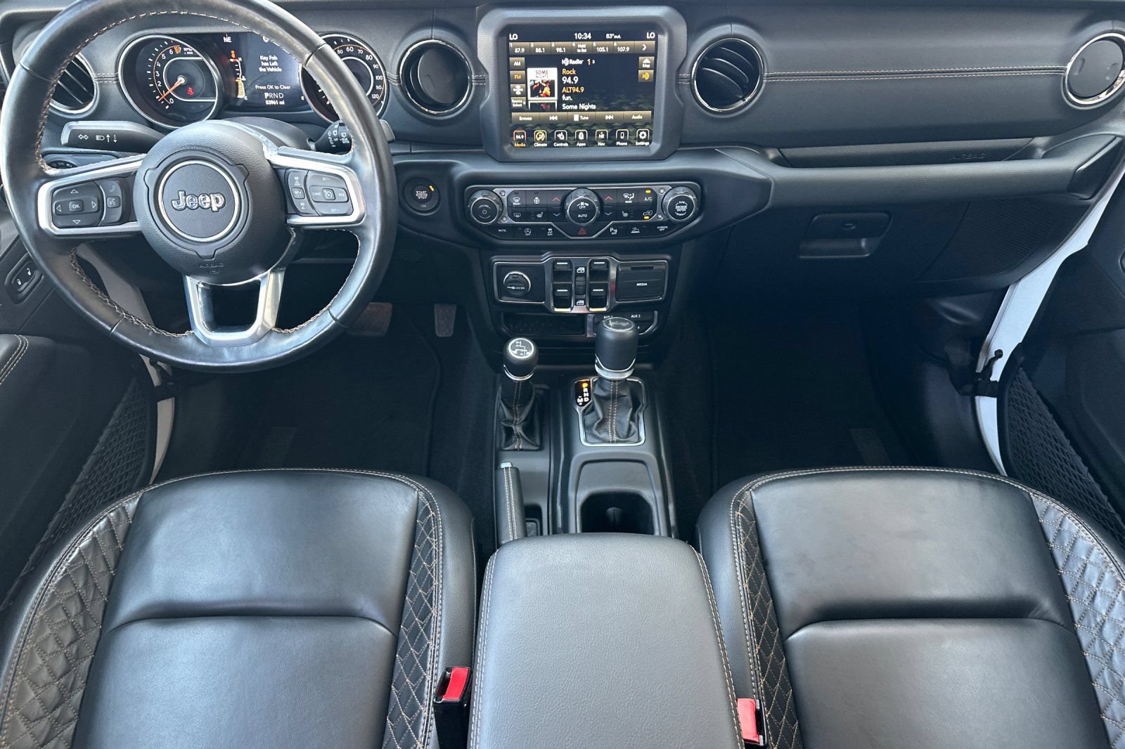 Used 2022 Jeep Wrangler Unlimited Sahara AWD/4WD image 12