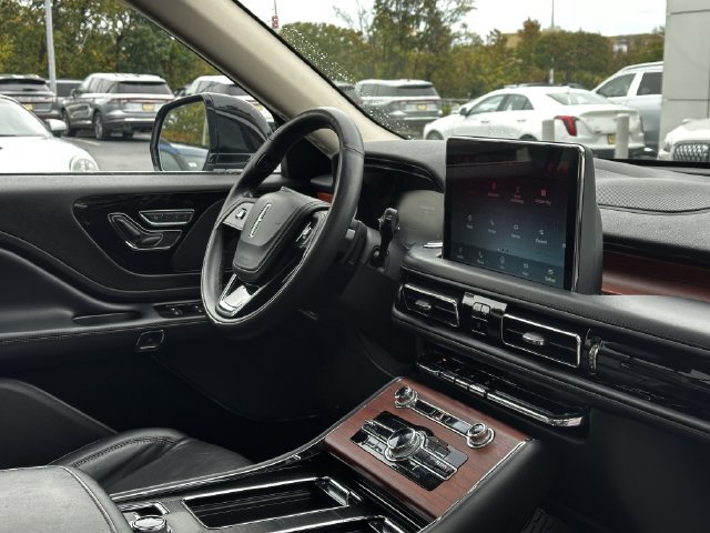 Certified 2023 Lincoln Aviator Reserve w/ Elements Package Plus AWD/4WD image 33