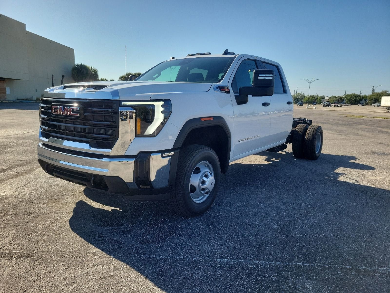 New 2026 GMC Sierra 3500 Pro w/ Convenience Package AWD/4WD video 2