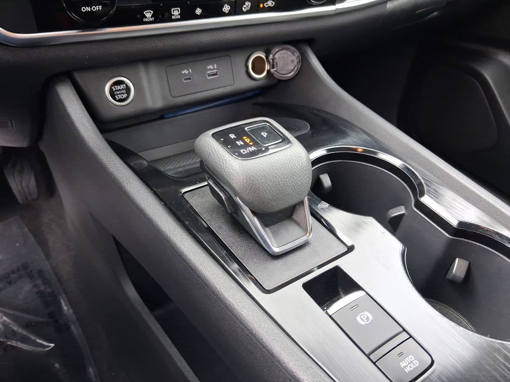 Certified 2023 Nissan Rogue SV image 20