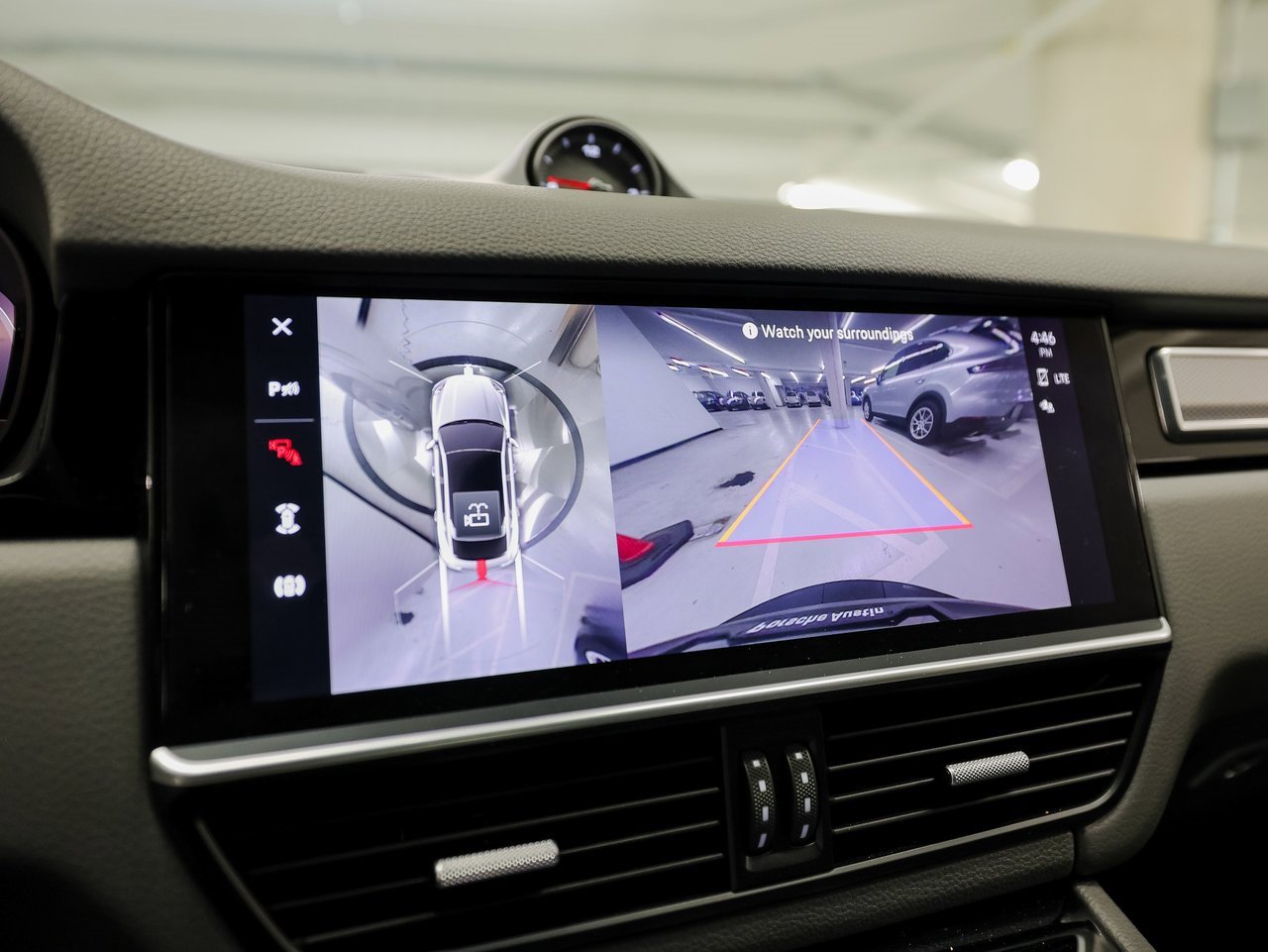 Certified 2023 Porsche Cayenne Platinum Edition image 19