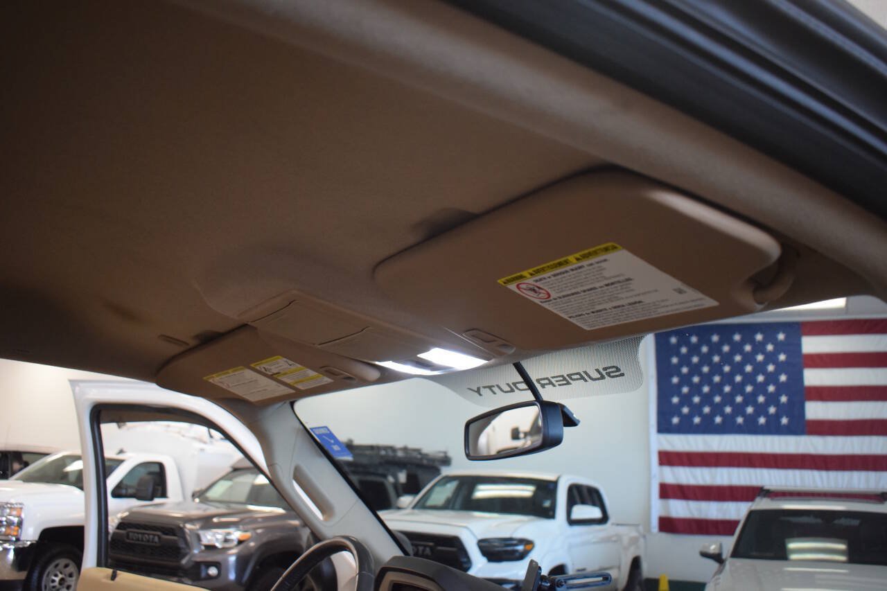 Used 2011 Ford F250 Lariat w/ Lariat Interior Pkg RWD image 47
