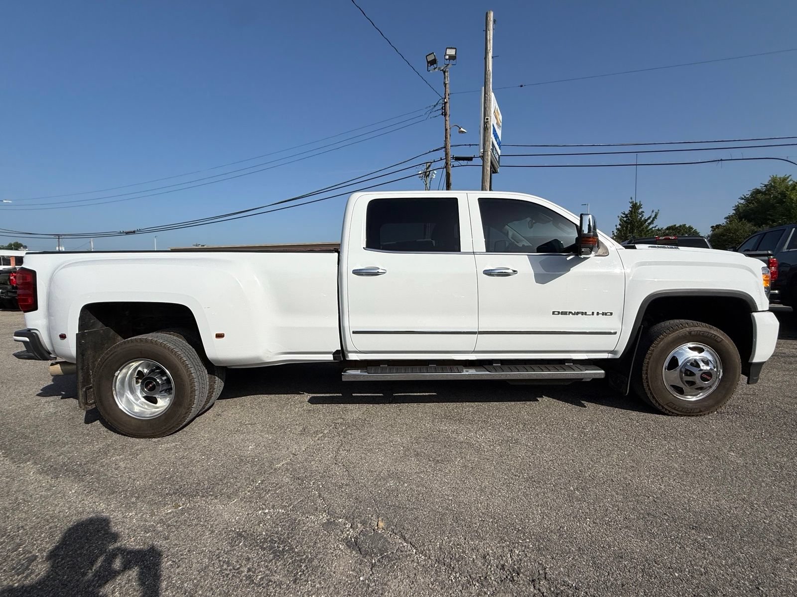 Used 2019 GMC Sierra 3500 Denali AWD/4WD image 7