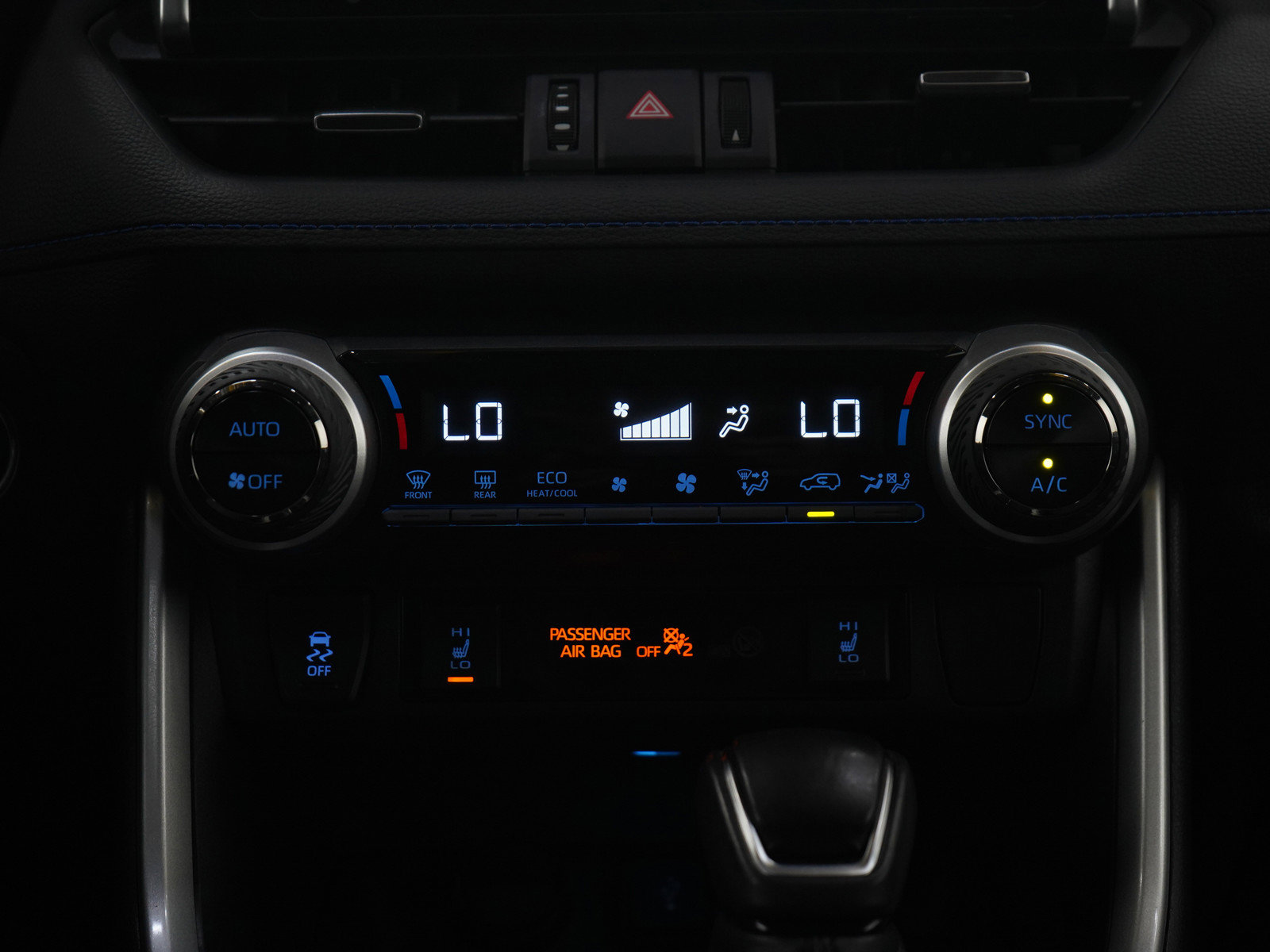 Used 2020 Toyota RAV4 XSE AWD/4WD image 16