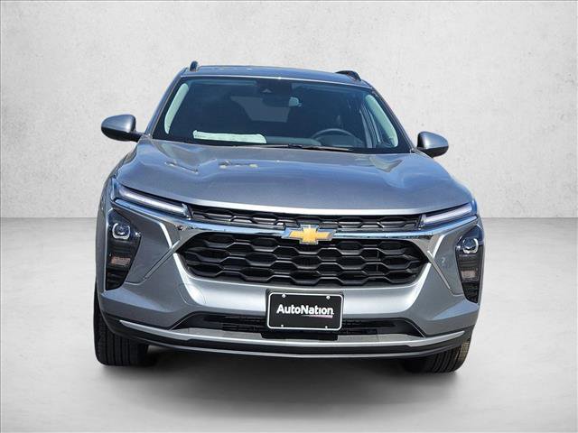 New 2026 Chevrolet Trax LT w/ Driver Confidence Package image 2