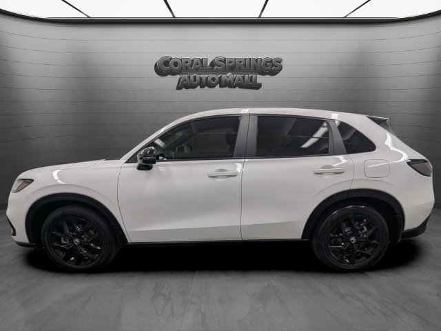 Certified 2025 Honda HR-V Sport image 4