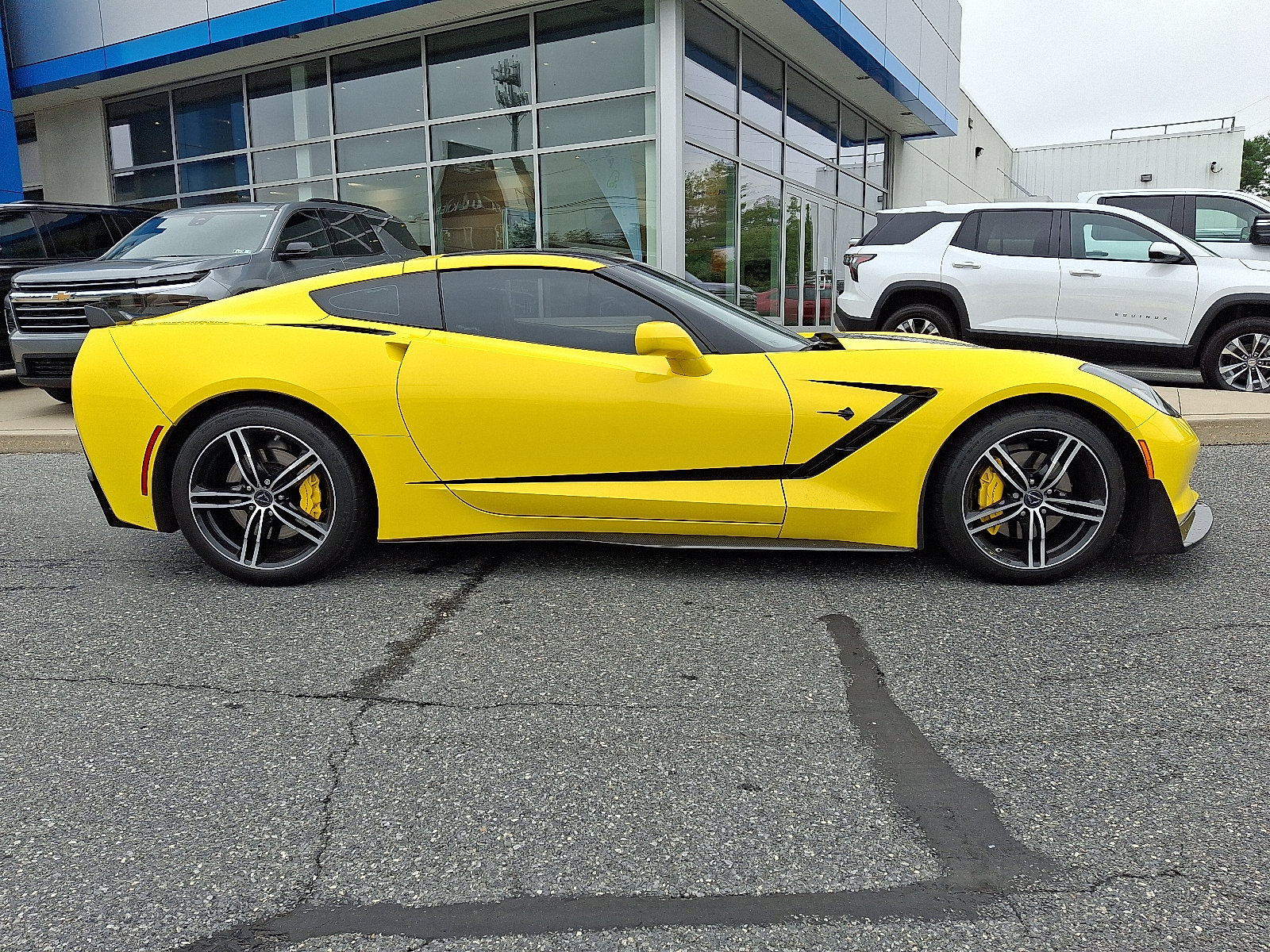 Used 2016 Chevrolet Corvette Stingray Coupe w/ 2LT Preferred Equipment Group RWD image 8