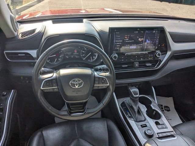 Used 2021 Toyota Highlander Platinum AWD/4WD image 30