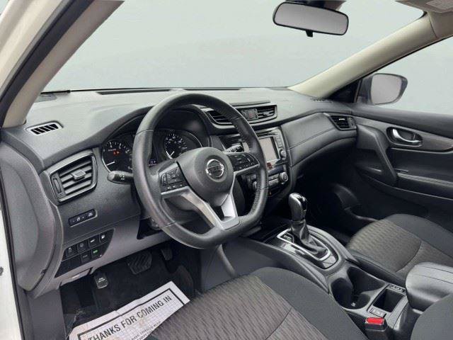 Used 2019 Nissan Rogue SV FWD image 24