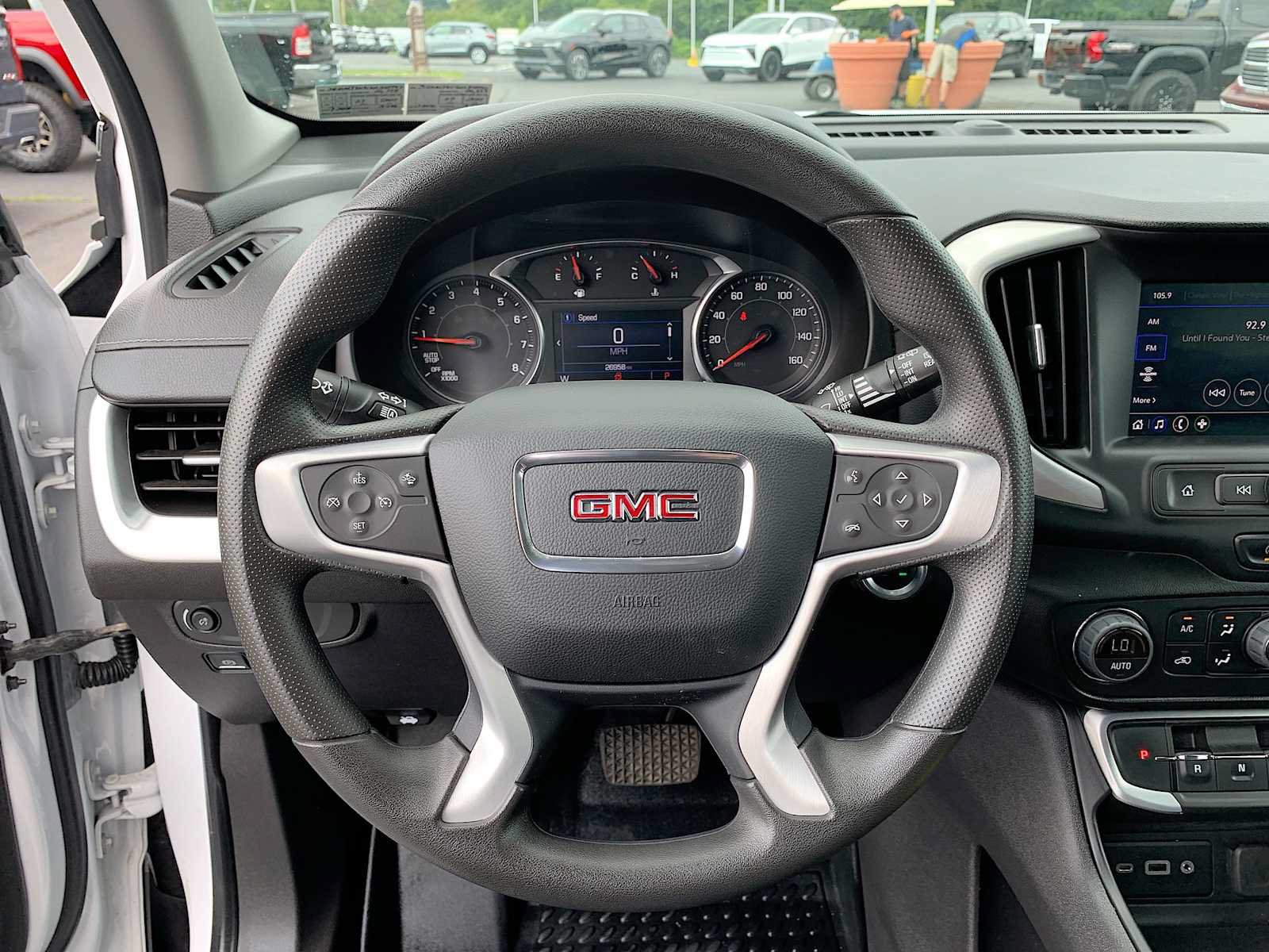 Certified 2022 GMC Terrain SLE w/ Driver Convenience Package AWD/4WD image 11