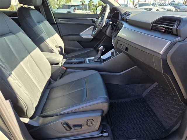 Used 2022 Audi Q3 2.0T Premium Plus w/ Premium Plus Package image 20
