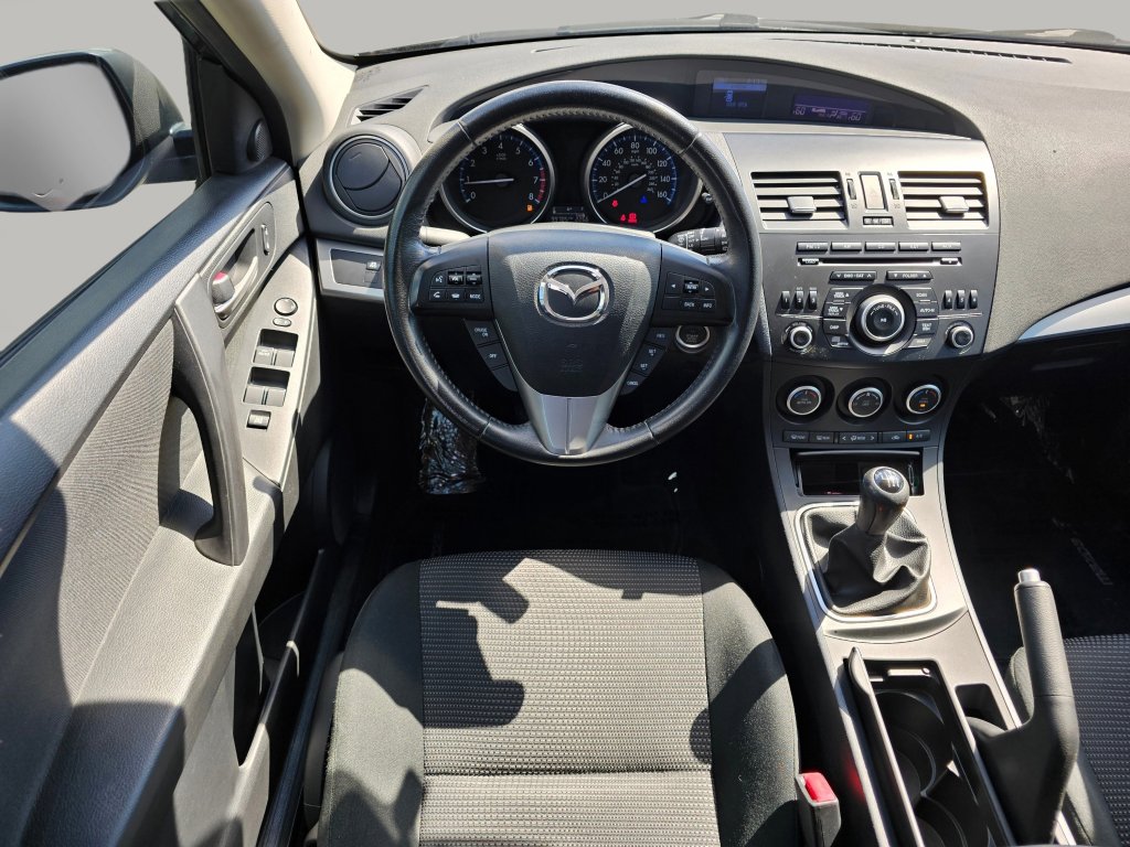 Used 2013 MAZDA MAZDA3 i Touring image 3