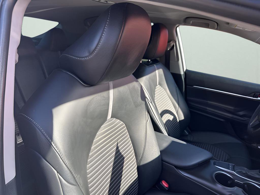 Used 2023 Toyota Camry SE w/ Convenience Package image 15