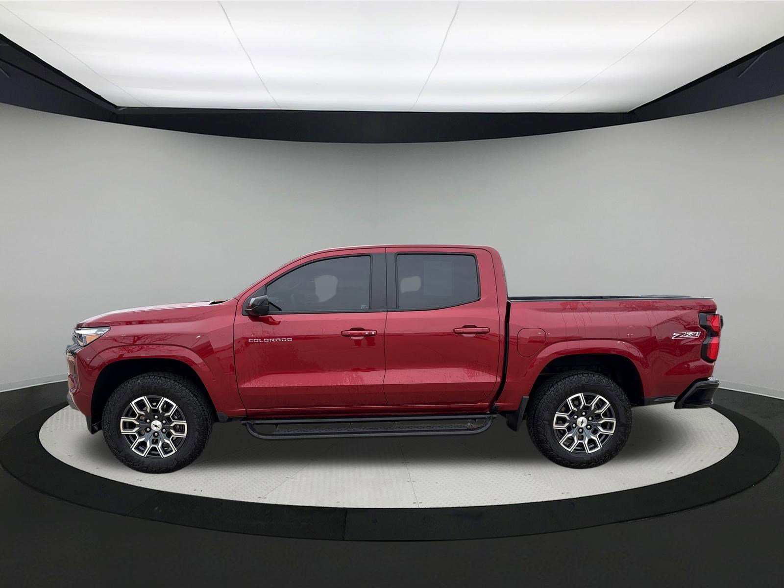 Used 2024 Chevrolet Colorado Z71 w/ Z71 Convenience Package 2 AWD/4WD image 4