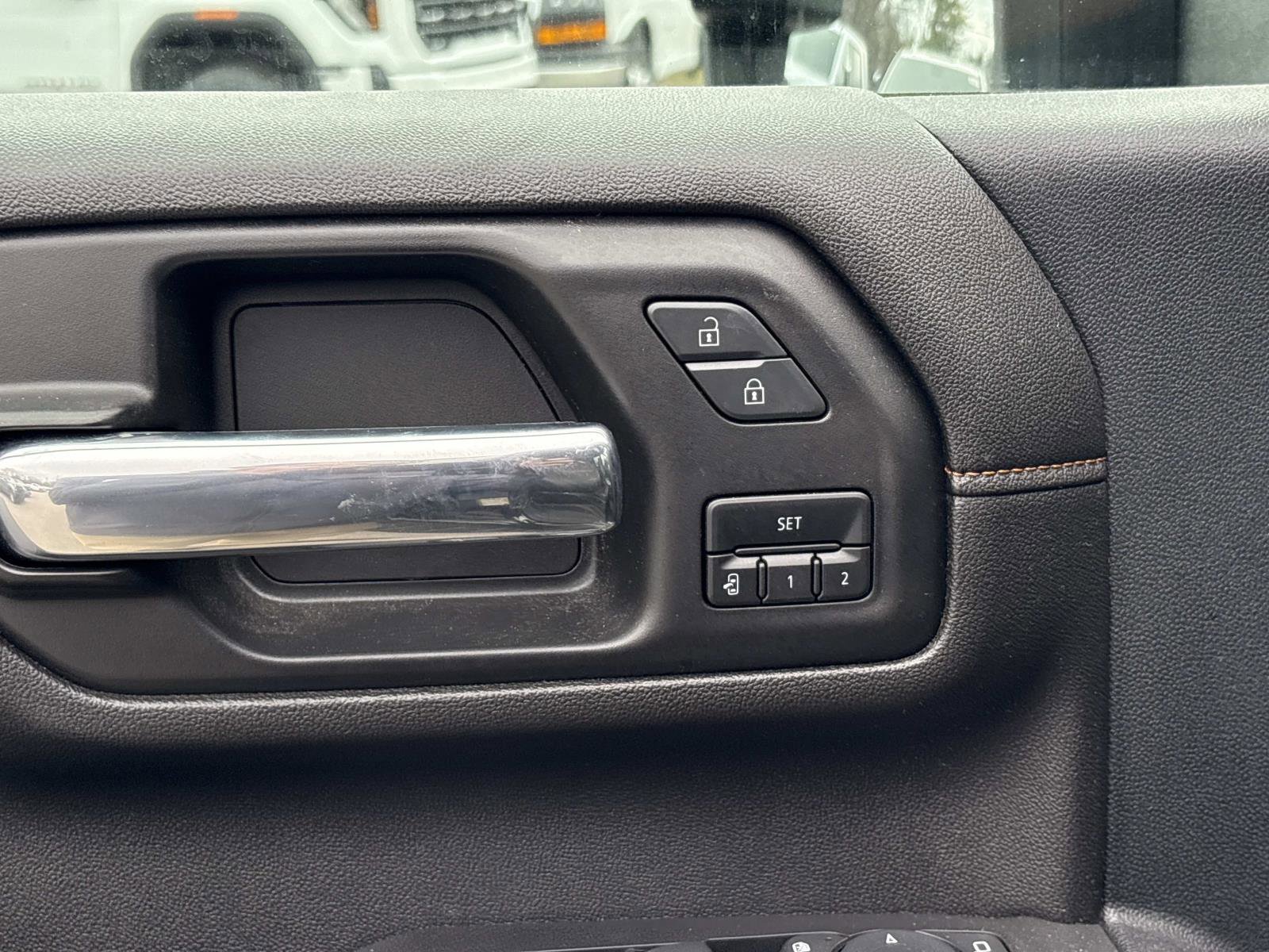 Certified 2021 GMC Sierra 2500 AT4 w/ AT4 Premium Plus Package image 14