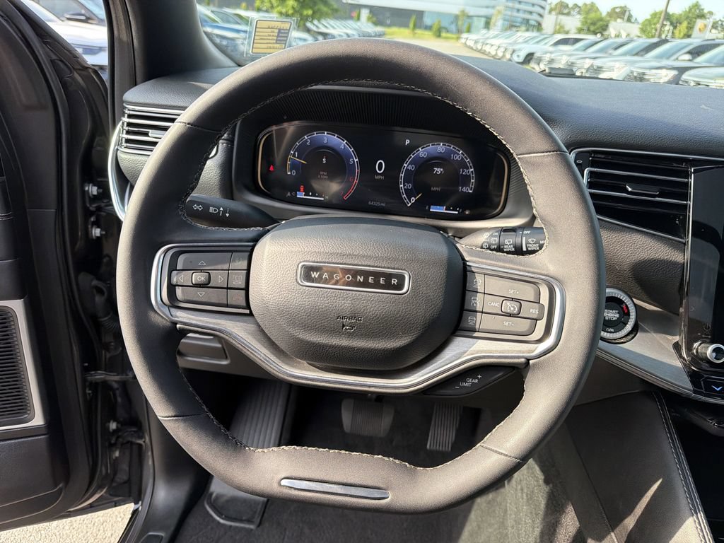 Used 2023 Jeep Wagoneer Series II AWD/4WD image 26