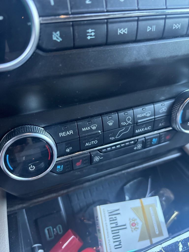 Used 2021 Ford Expedition Max Limited RWD image 7