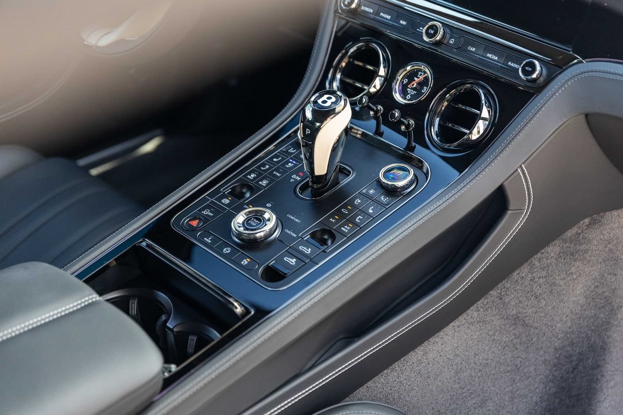 Certified 2025 Bentley Continental GTC AWD/4WD image 44