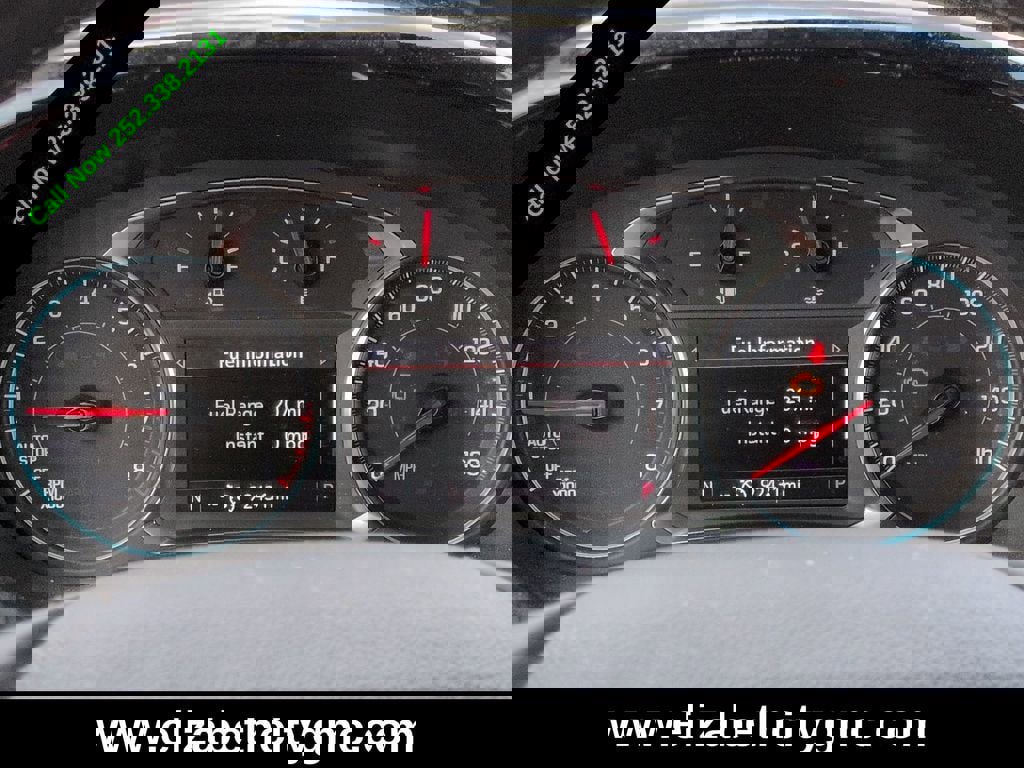 Used 2023 Chevrolet Traverse LT image 27