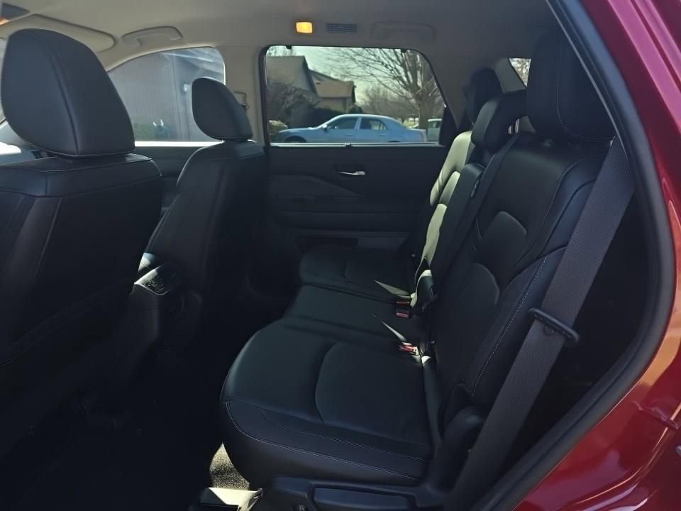 Certified 2023 Nissan Pathfinder SL image 12