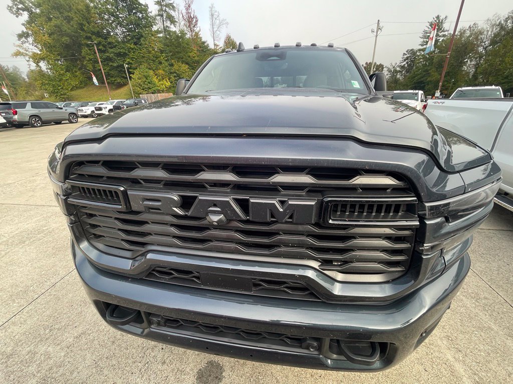 Used 2025 RAM 2500 Big Horn AWD/4WD image 2
