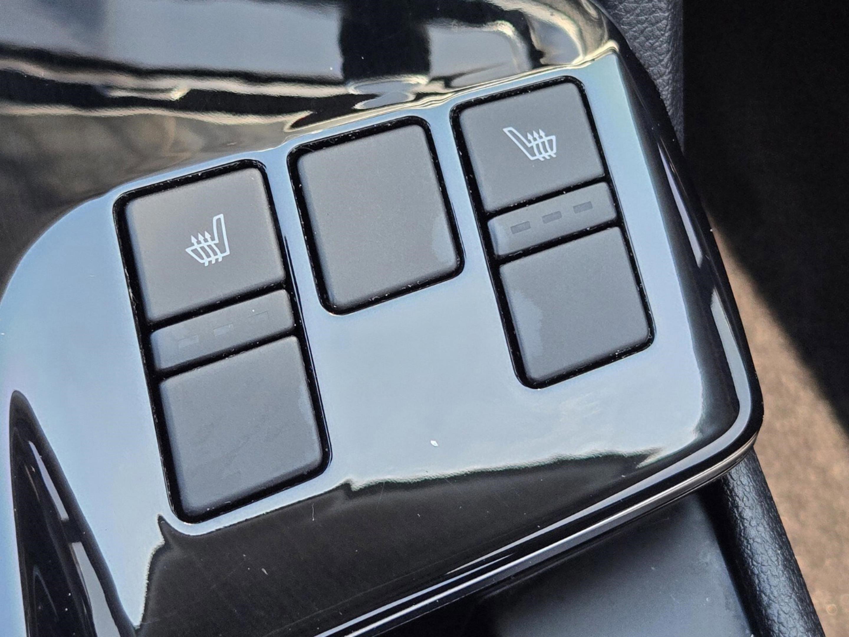 Used 2024 Kia Sportage EX image 54