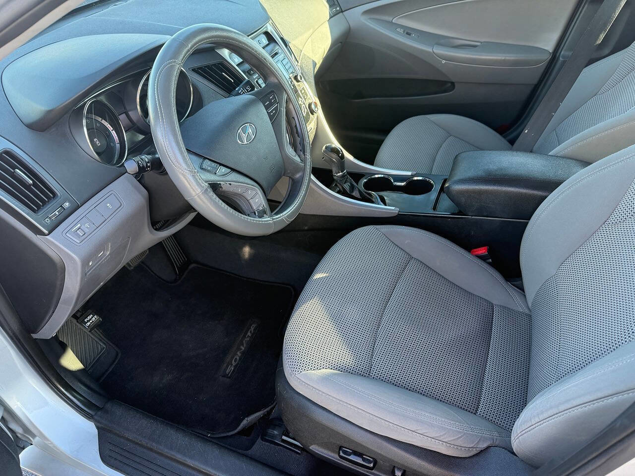 Used 2011 Hyundai Sonata GLS w/ Popular Equipment Pkg 2 FWD image 12