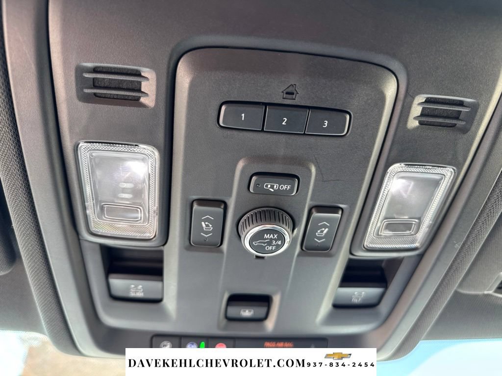 Used 2023 Chevrolet Tahoe Z71 w/ Luxury Package AWD/4WD image 20