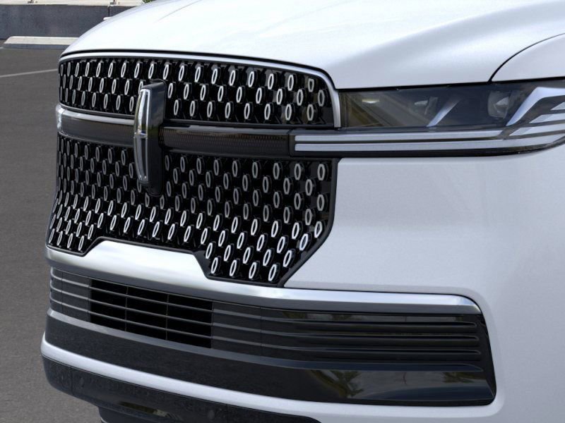 New 2025 Lincoln Navigator Reserve image 17