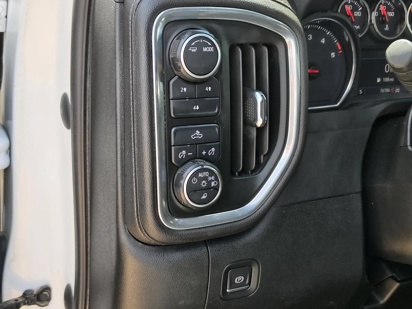 Used 2023 Chevrolet Silverado 2500 LT AWD/4WD image 19