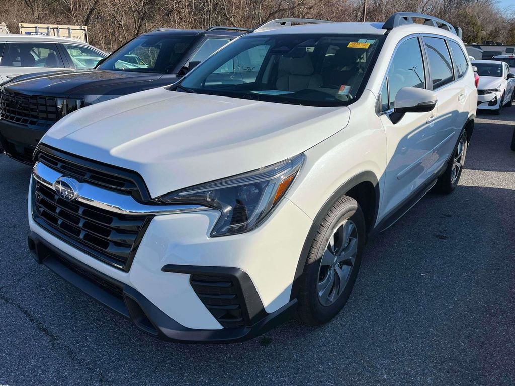Used 2023 Subaru Ascent Premium w/ Convenience Package image 4