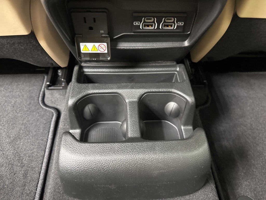 New 2025 Jeep Grand Cherokee L Limited w/ Luxury Tech Group II image 24