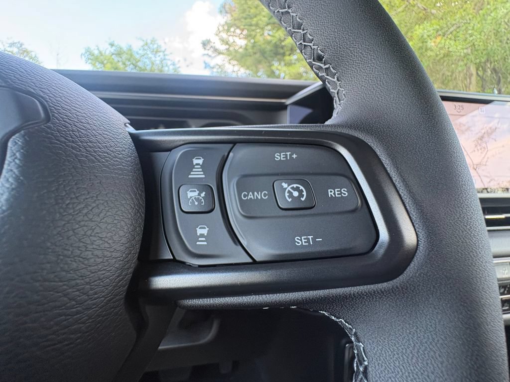 New 2026 Jeep Gladiator Sport AWD/4WD image 32
