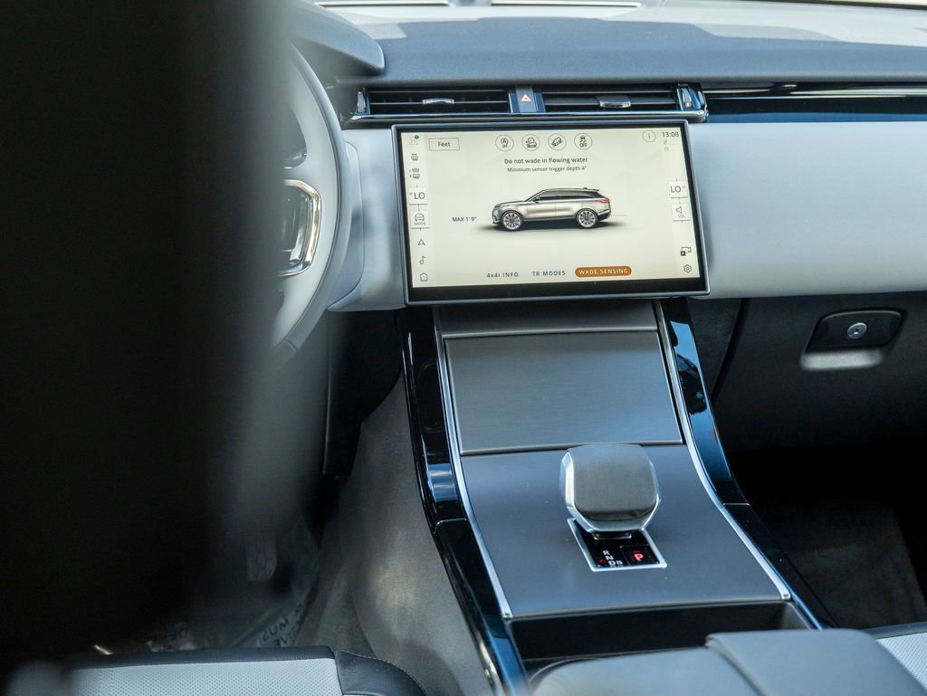 Used 2026 Land Rover Range Rover Velar S image 21