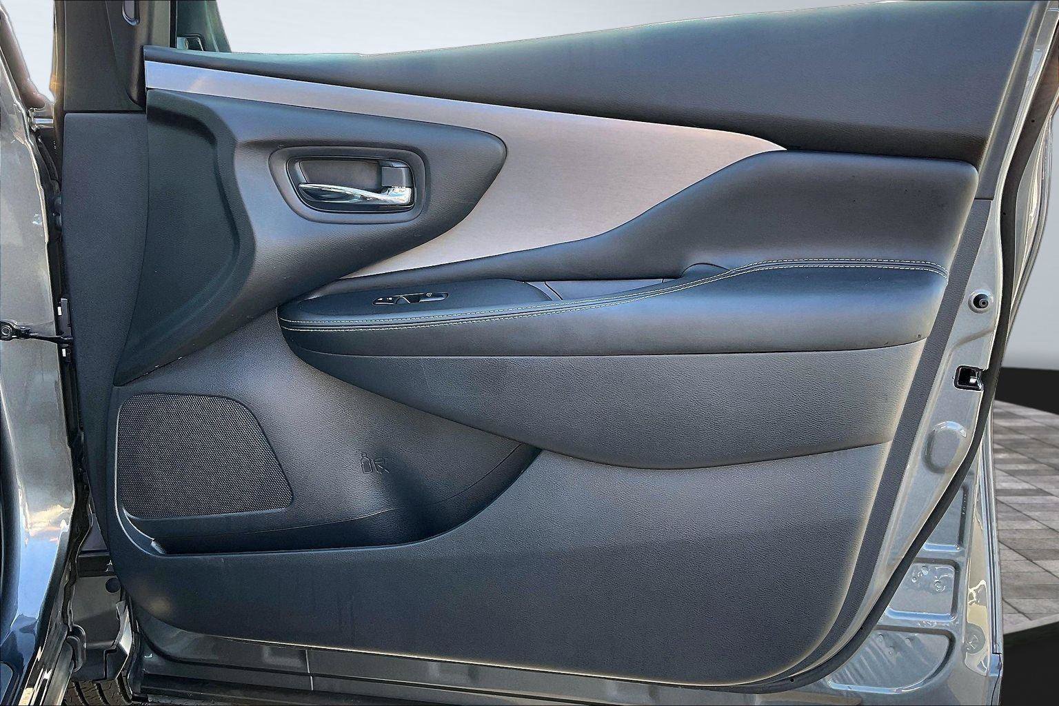 Certified 2023 Nissan Murano S FWD image 24