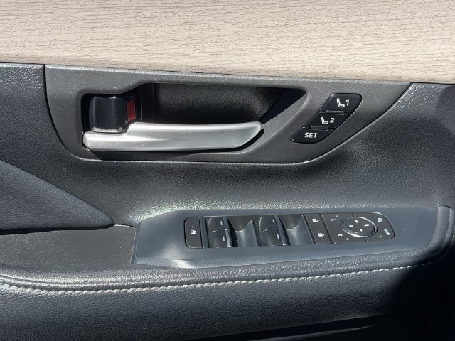 Certified 2024 Toyota Grand Highlander FWD image 24