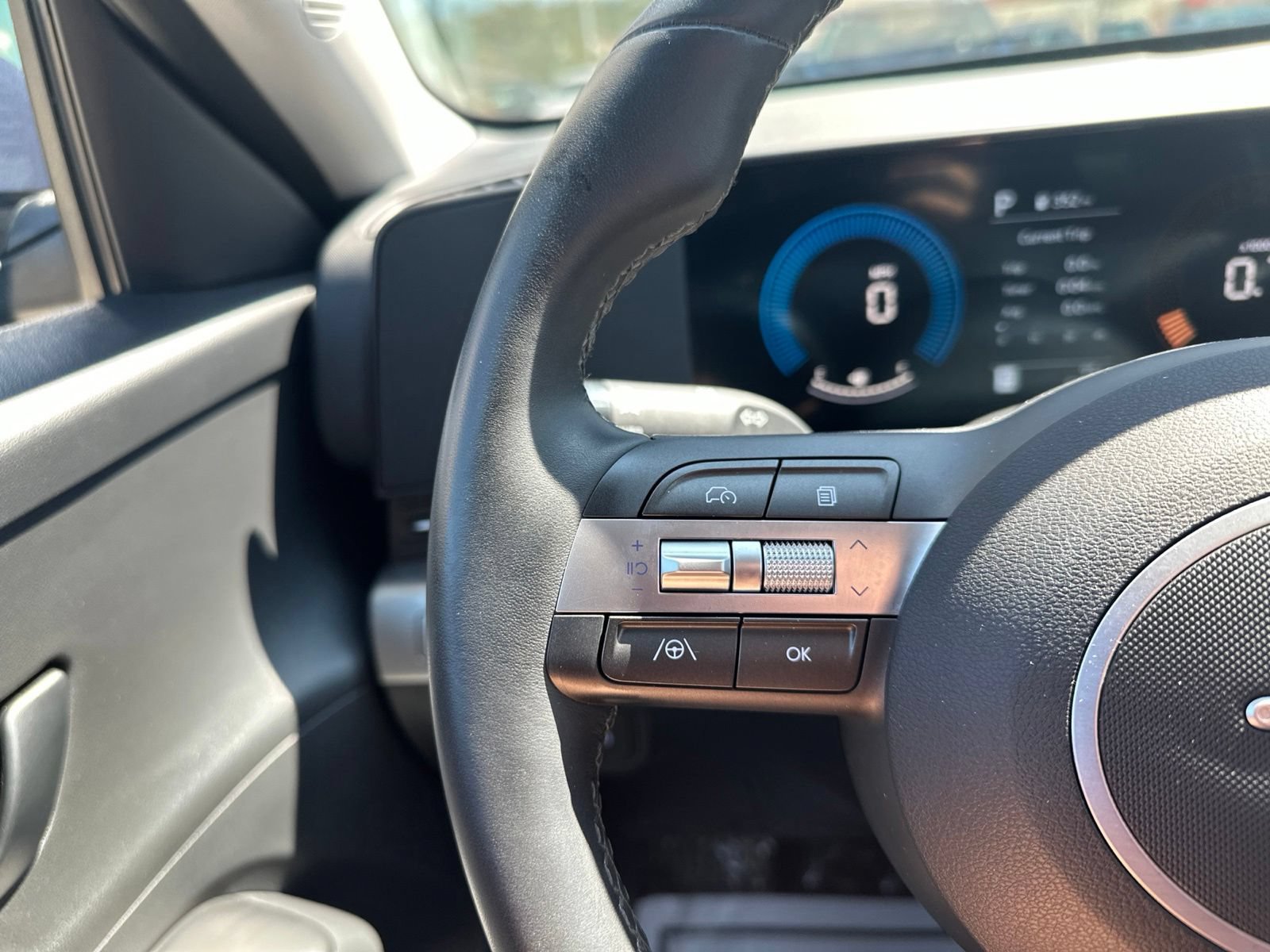 Used 2025 Hyundai Kona SEL AWD/4WD image 43
