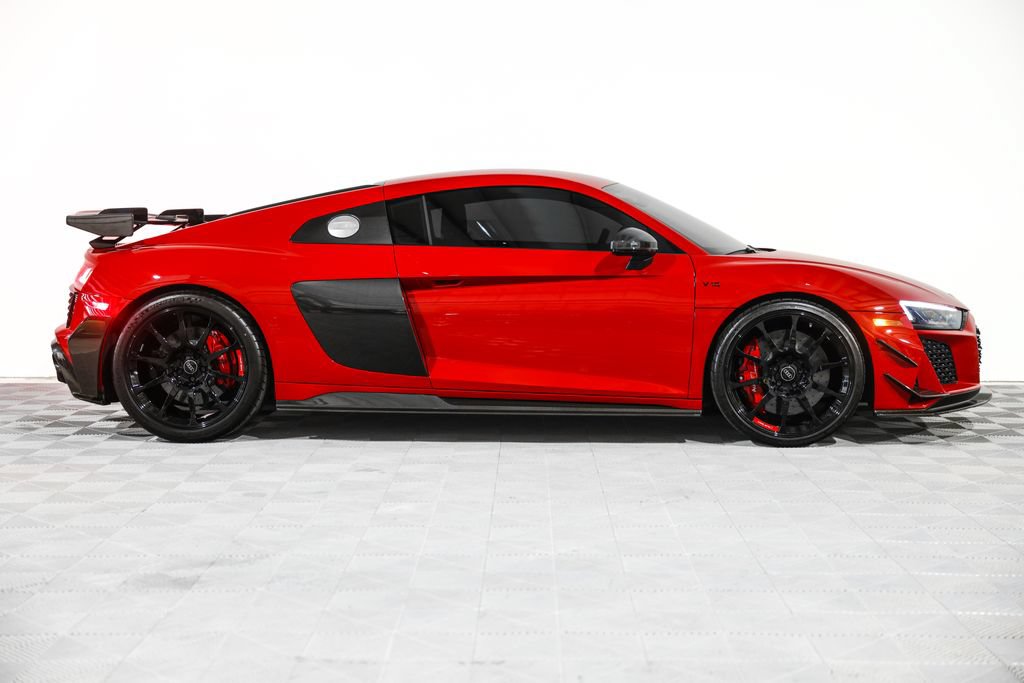 Used 2023 Audi R8 V10 GT RWD image 2
