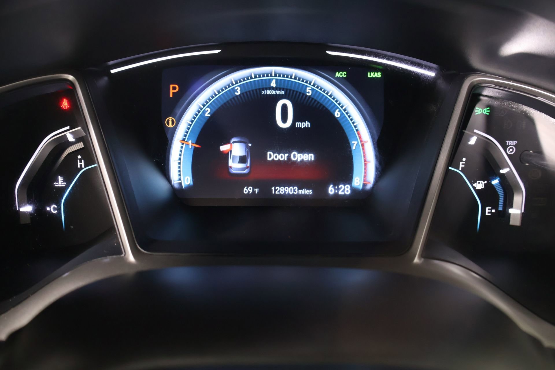 Used 2017 Honda Civic EX image 4