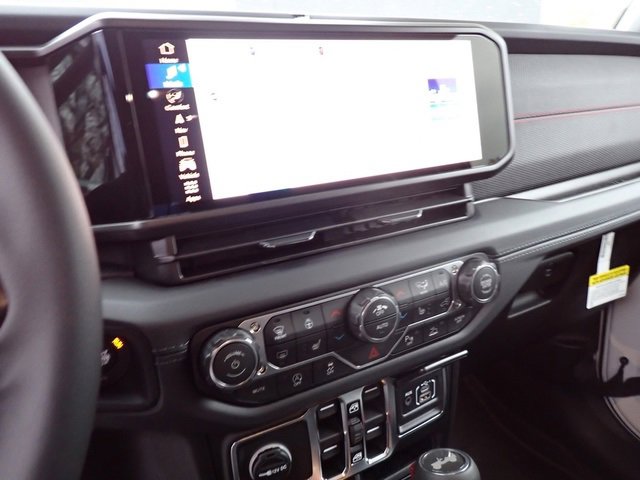 New 2026 Jeep Wrangler Unlimited Rubicon image 18