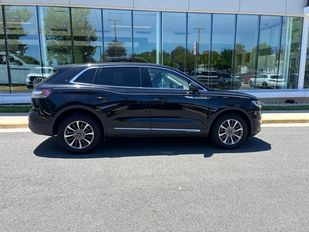Certified 2023 Lincoln Nautilus AWD w/ Premium Package image 10