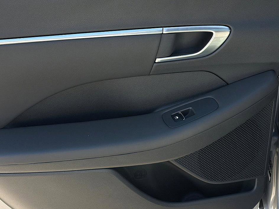 Used 2023 Hyundai Sonata SEL Plus image 9