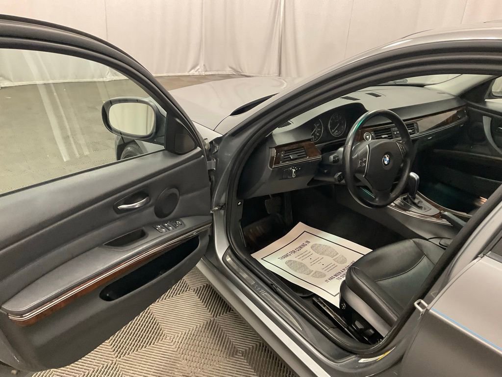 Used 2011 BMW 328i xDrive 328i xDrive image 14