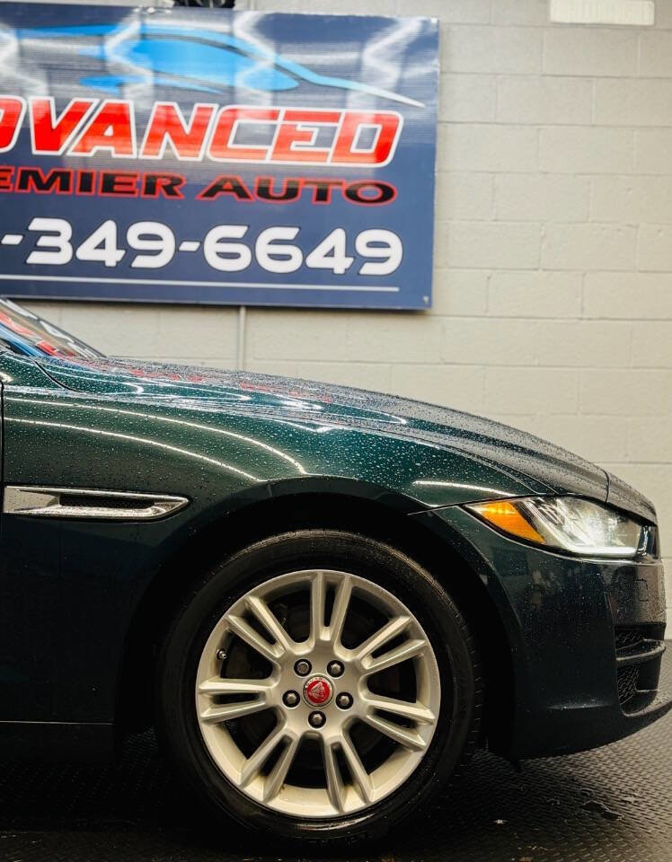 Used 2017 Jaguar XE Premium image 9